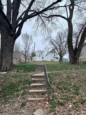 618 Locust Street, Eudora, KS 66025