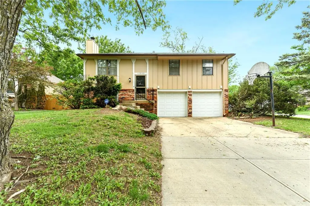 12939 S Raintree Drive, Olathe, KS 66062 - #1