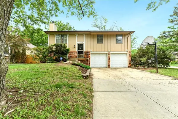 12939 S Raintree Drive, Olathe, KS 66062