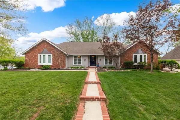 8409 Ensley Place, Leawood, KS 66206