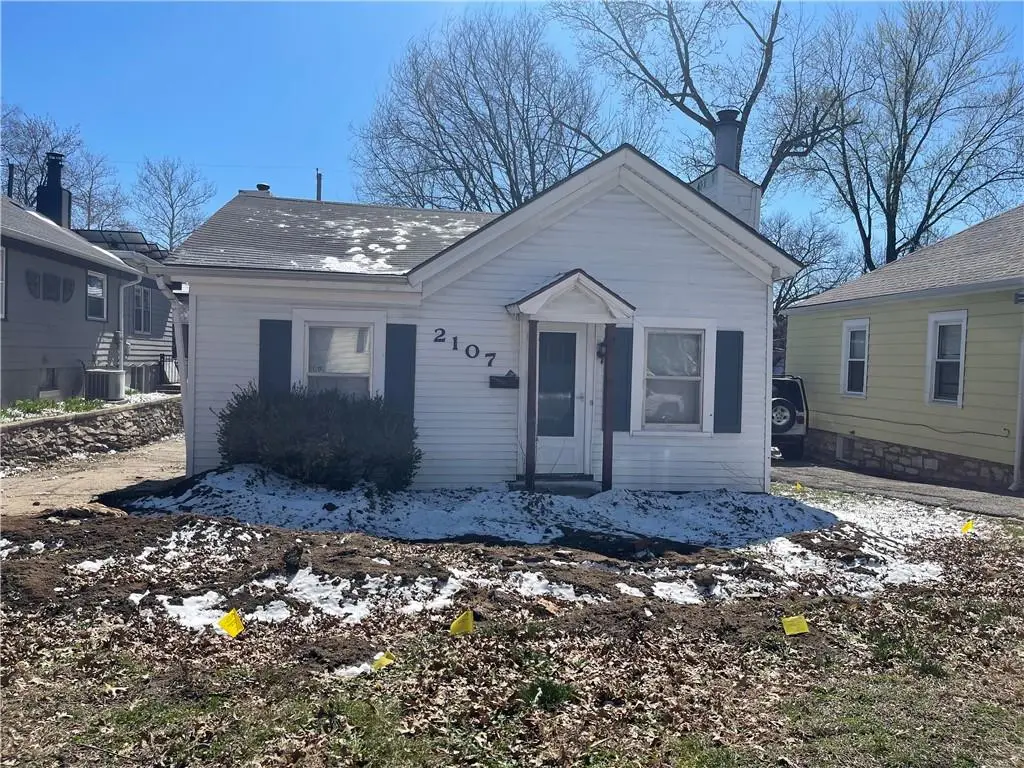 2107 W 48 Street, Westwood, KS 66205 - #1
