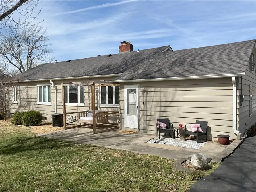 607 W Dakota Street, Butler, MO 64730 - #2