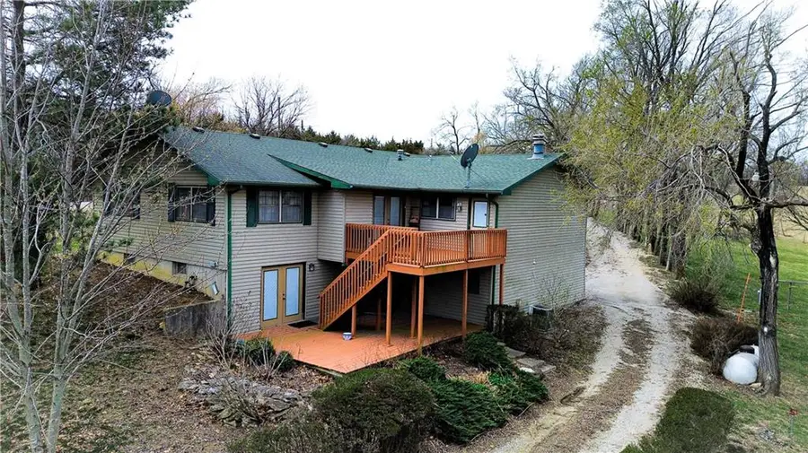 1045 Yale Road, Mapleton, KS 66754 - #2