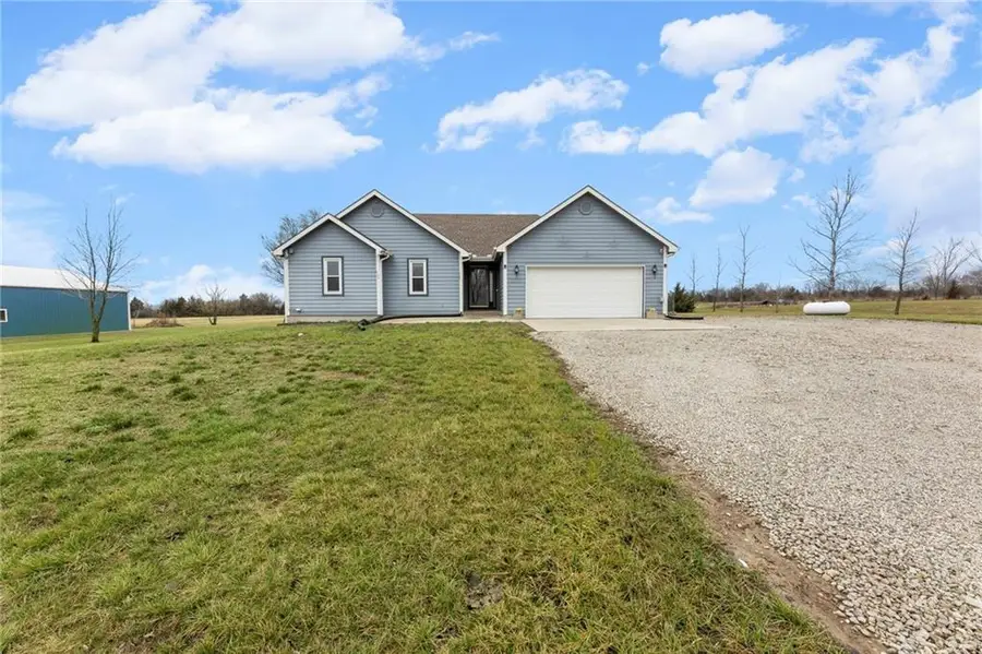 169 E 1600th Road, Baldwin City, KS 66006 - #2