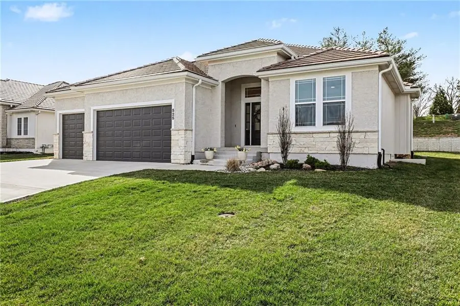 525 NE Sienna Place, Lees Summit, MO 64064 - #2