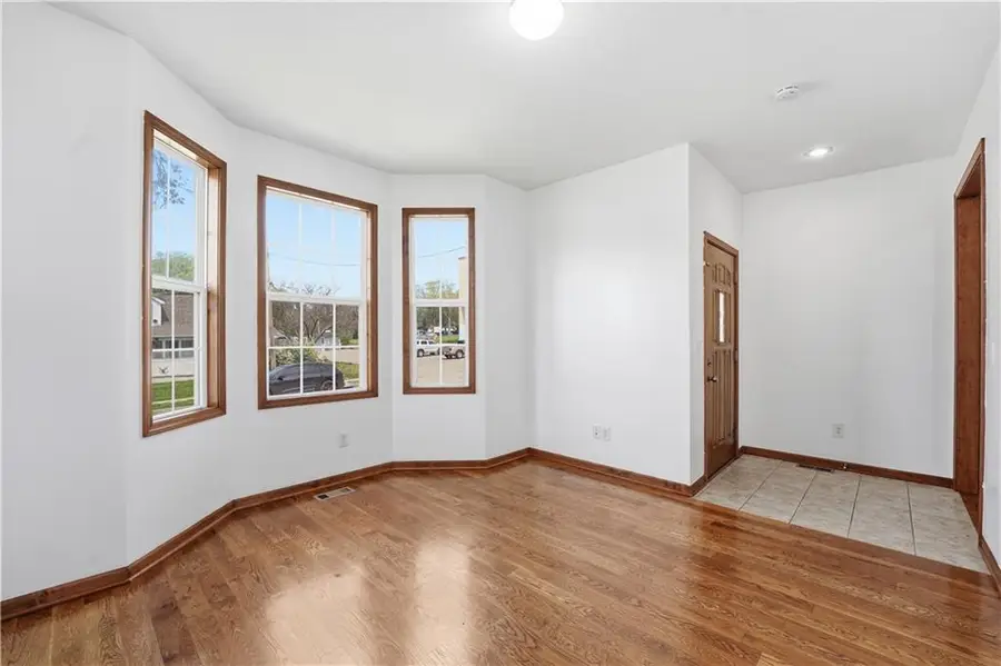 11219 W 57th Terrace, Shawnee, KS 66203 - #3