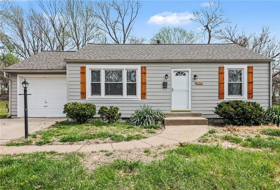 7725 Conser Street, Overland Park, KS 66204 - #2