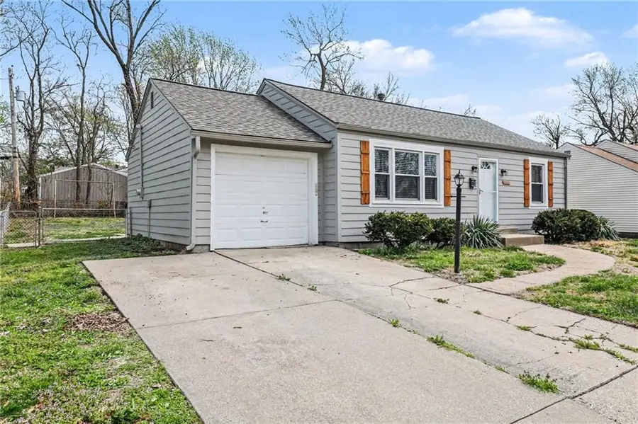 7725 Conser Street, Overland Park, KS 66204 - #3