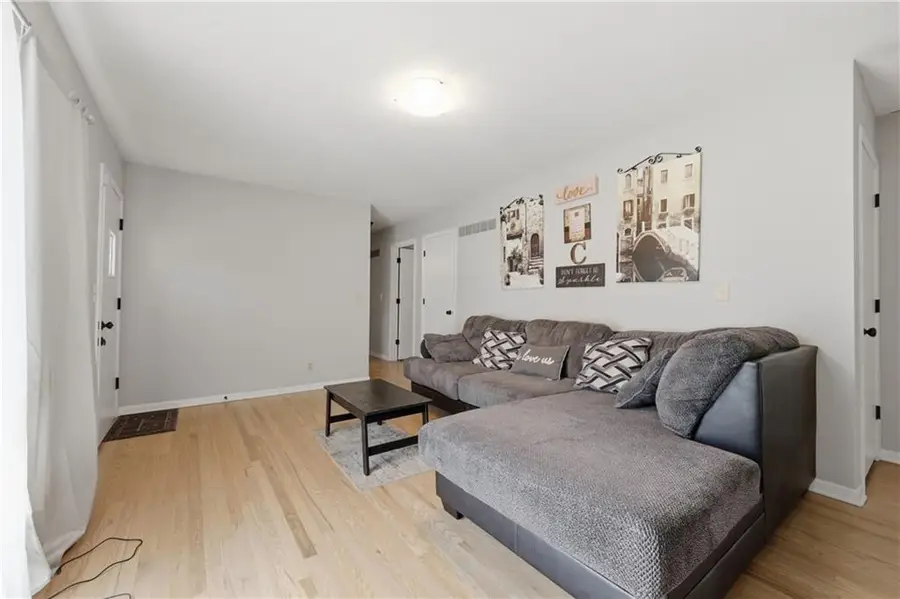 7316 Cedar Avenue, Raytown, MO 64133 - #2