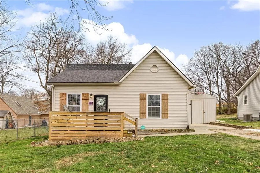 11512 N Mcgee Street, Kansas City, MO 64155 - #2