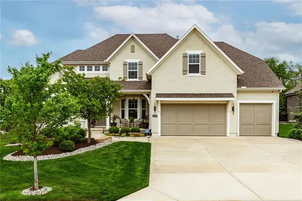 14399 S Parkhill Street, Olathe, KS 66062