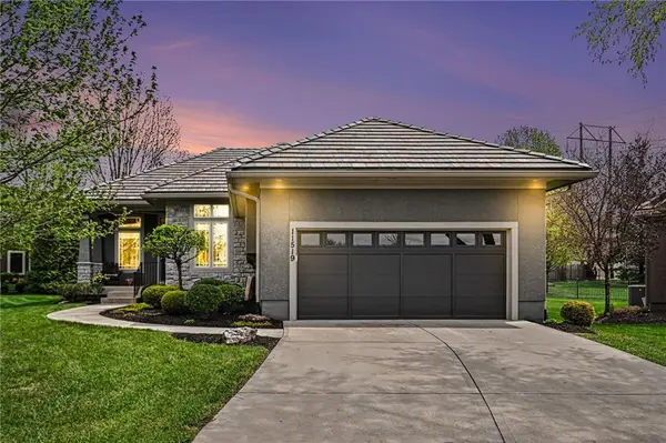 11519 W 144 Place, Olathe, KS 66062