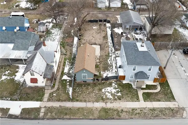 837 S 22nd Street, St Joseph, MO 64507