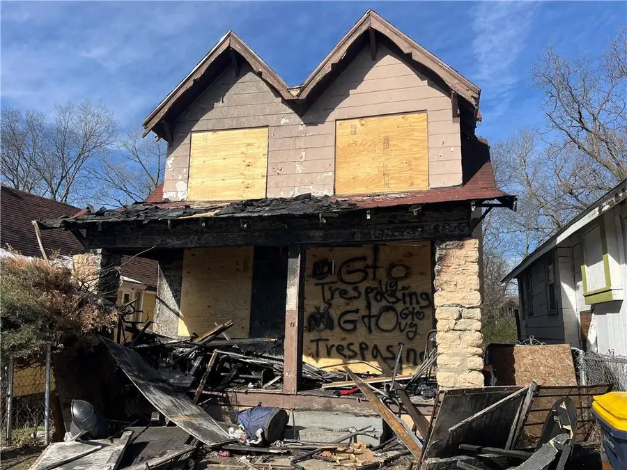 3910 Wabash Avenue, Kansas City, MO 64130 - #2