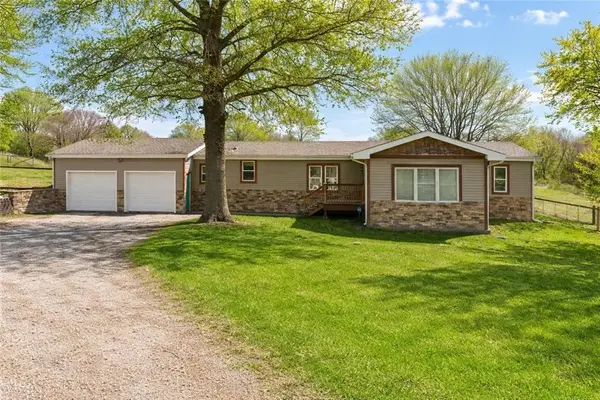 34530 255th Street, Easton, KS 66048