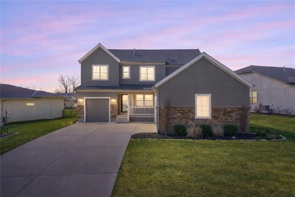 8200 N Sycamore Avenue, Kansas City, MO 64158 - #1