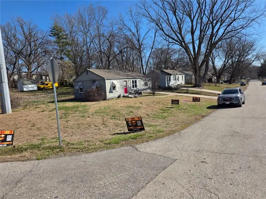 6260 Lathrop Avenue, Kansas City, KS 66104 - #2