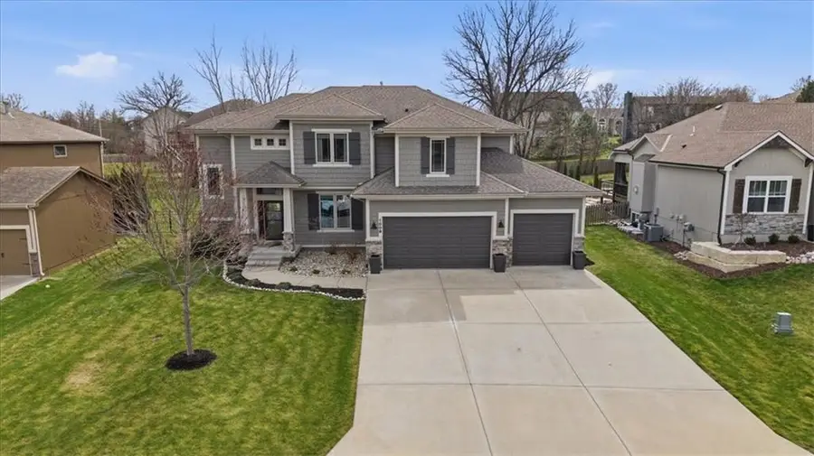 1009 SW Drake Circle, Lees Summit, MO 64082 - #2