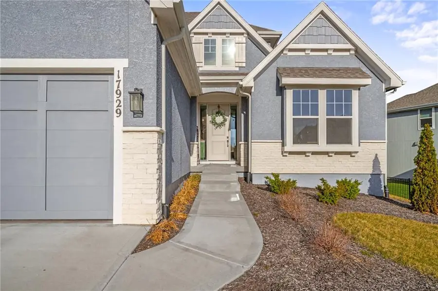 17929 Manor Street, Overland Park, KS 66085 - #2