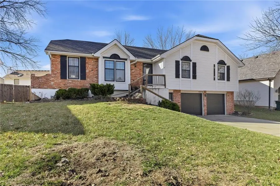 1212 E Frontier Lane, Olathe, KS 66062 - #2