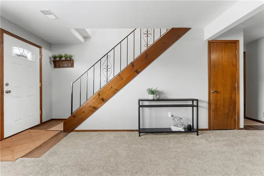 4027 Hedges Avenue, Kansas City, MO 64133 - #3