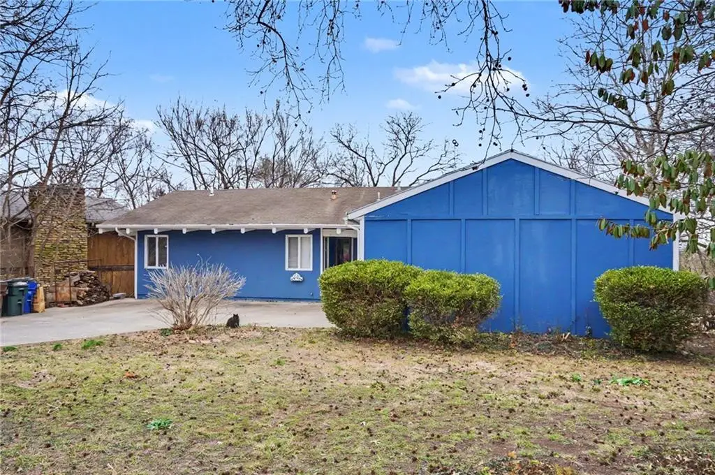 2933 Harvard Road, Lawrence, KS 66049 - #1