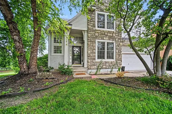 12688 S Kenton Court, Olathe, KS 66061
