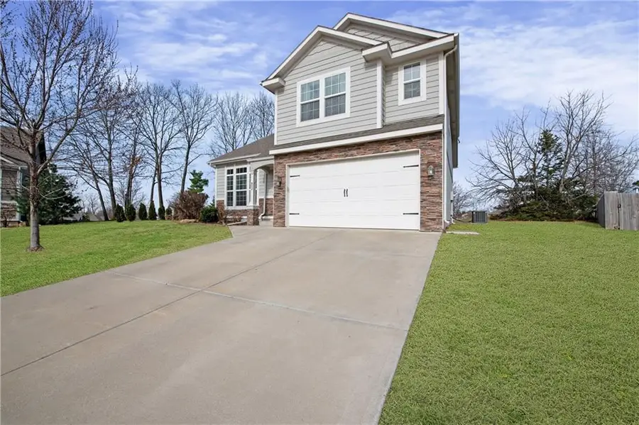 802 154th Circle, Basehor, KS 66007 - #3