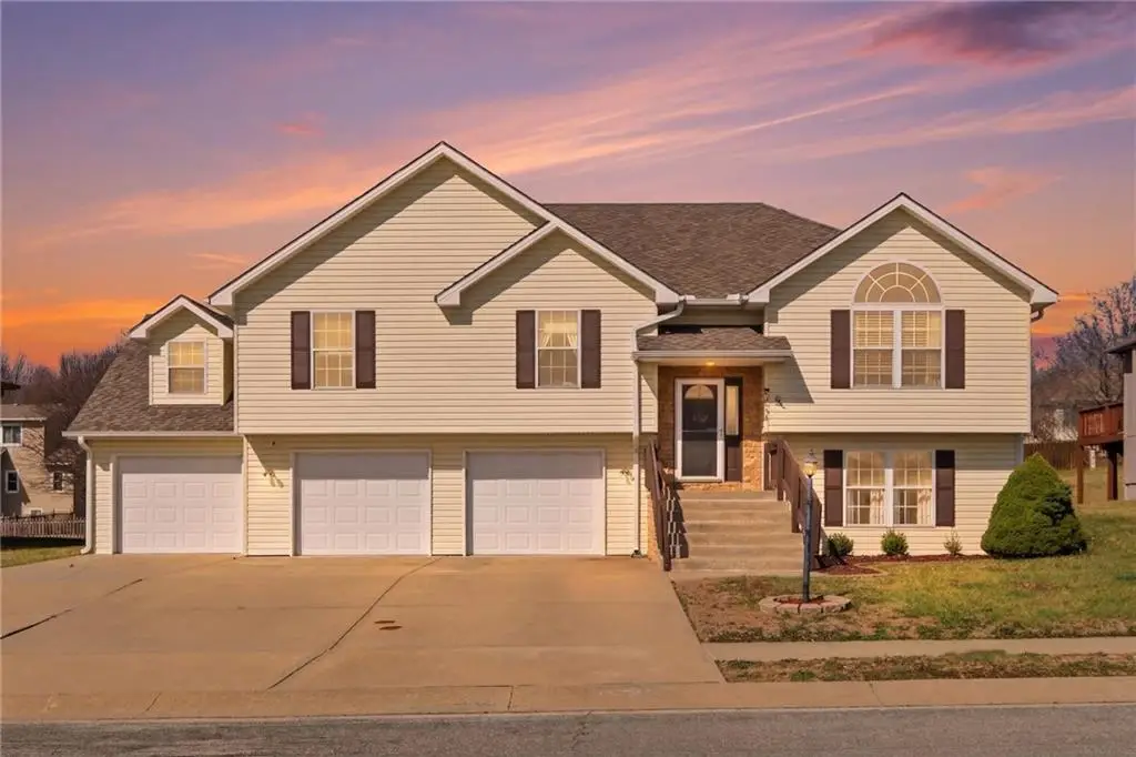 1214 Wildwood Street, Leavenworth, KS 66048 - #1