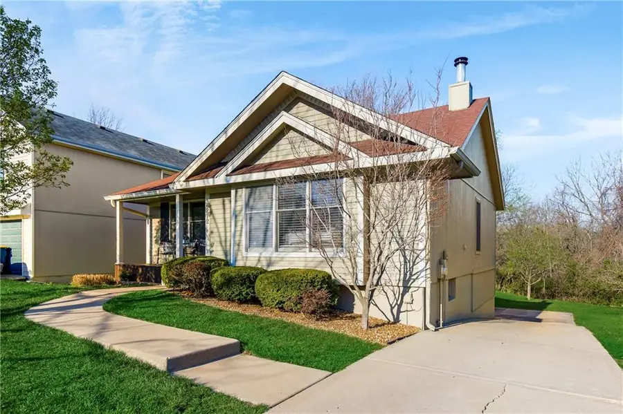 6272 N Holly Street, Kansas City, MO 64118 - #2