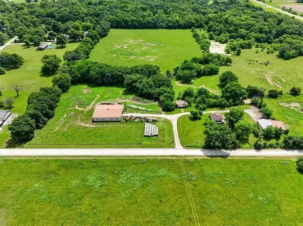 9818 Ogle Road, Stewartsville, MO 64490