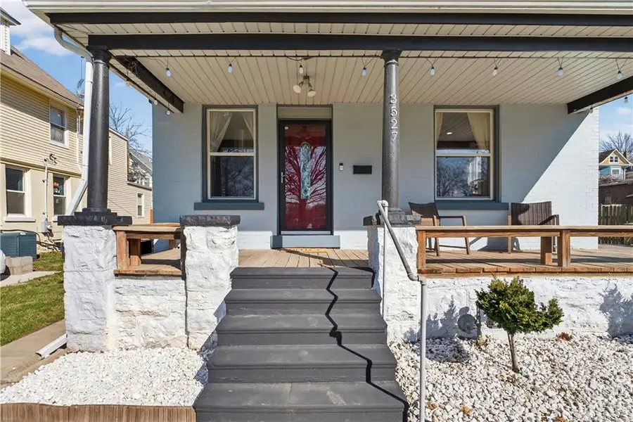 3527 Forest Avenue, Kansas City, MO 64109 - #3