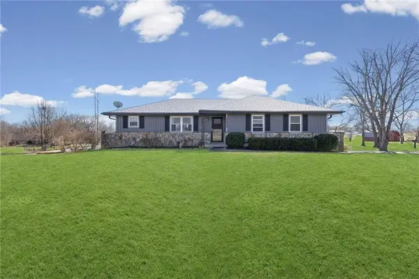 20802 S Dean Road, Belton, MO 64012