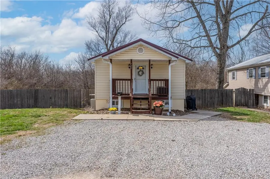 705 N Adams Avenue, Knob Noster, MO 65336 - #3