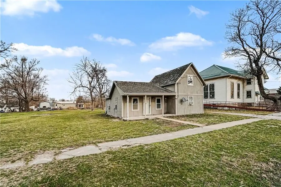 205 E 2nd Street, Winston, MO 64689 - #3