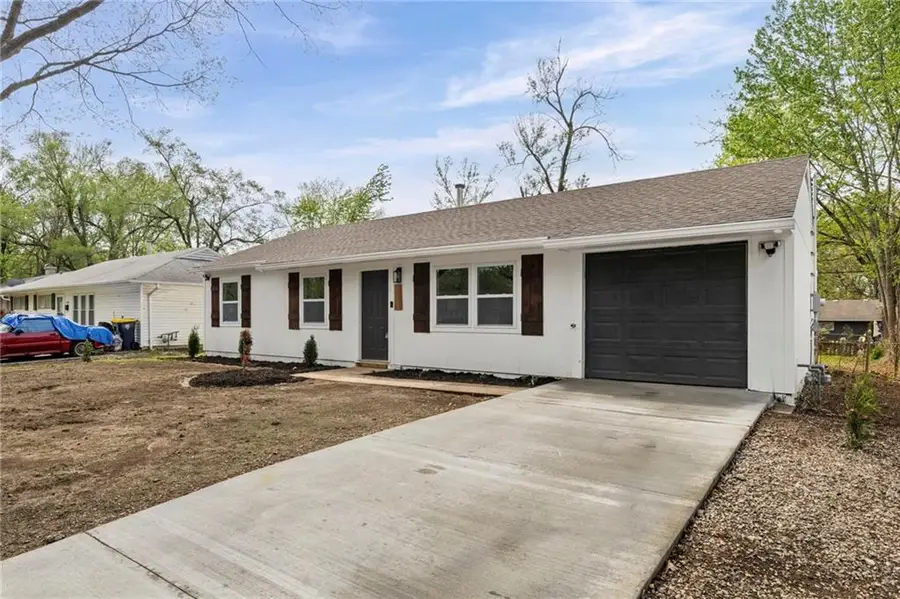 10908 Ewing Avenue, Kansas City, MO 64134 - #2