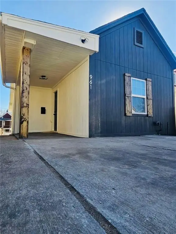 961 Tenny Avenue, Kansas City, KS 66101 - #1
