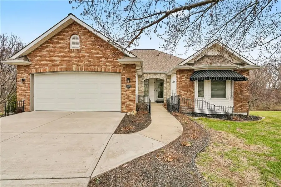 3337 S Victoria Drive, Blue Springs, MO 64015 - #2