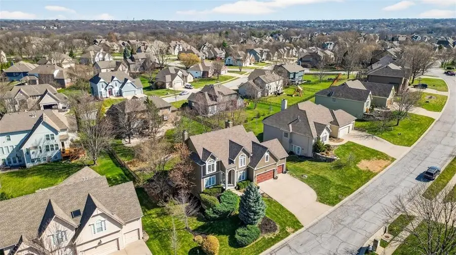 2612 SW Wintercreek Drive, Lees Summit, MO 64081 - #2