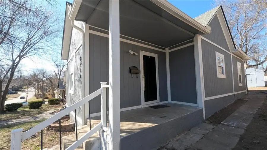 2510 Everett Avenue, Kansas City, KS 66102 - #2