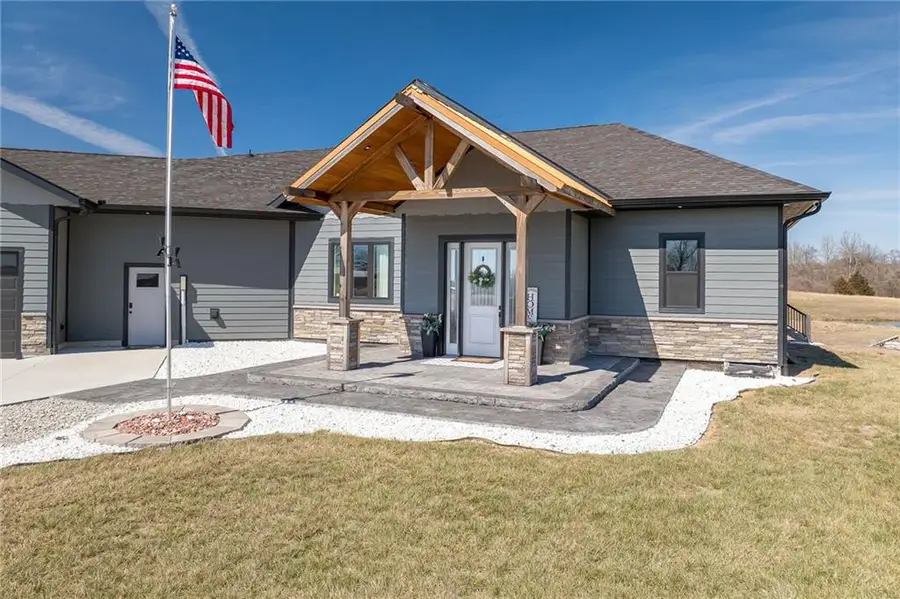 7300 80th Road, Saint Joseph, MO 64507 - #2