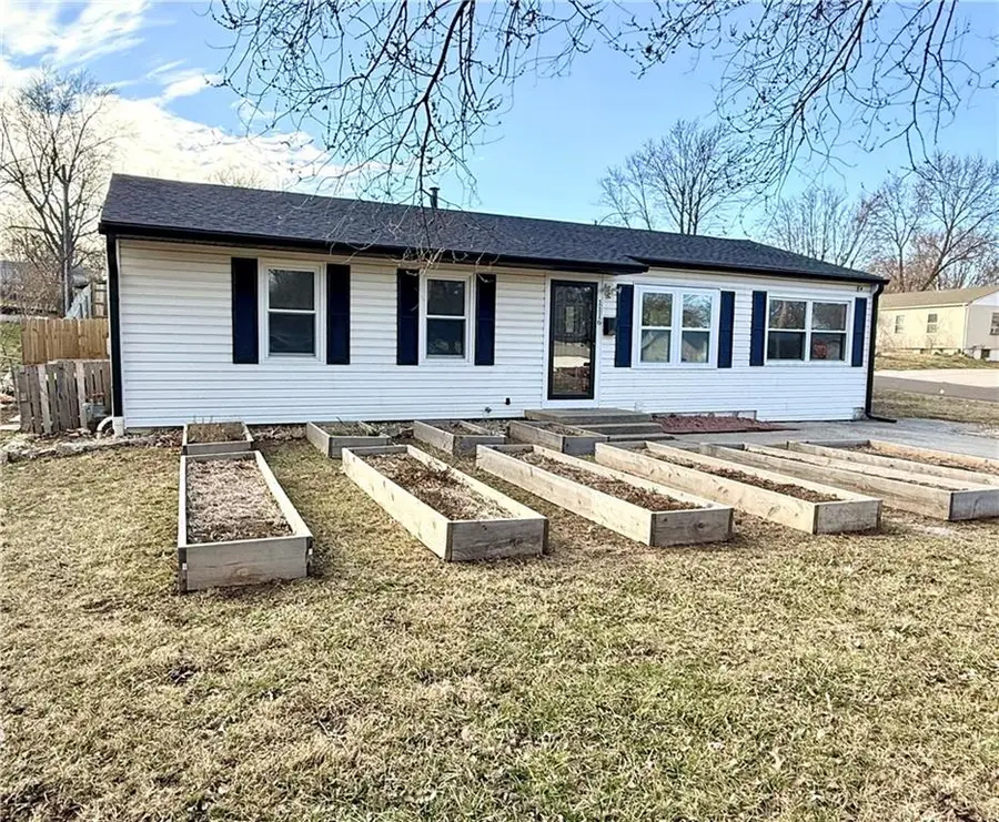 1116 N Swope Drive, Independence, MO 64056 - #2