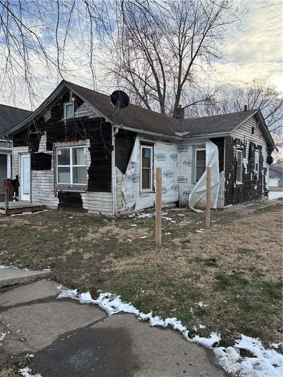 3010 S 19th Street, Saint Joseph, MO 64503 - #1