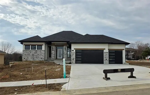 11208 S Gleason Road, Olathe, KS 66061