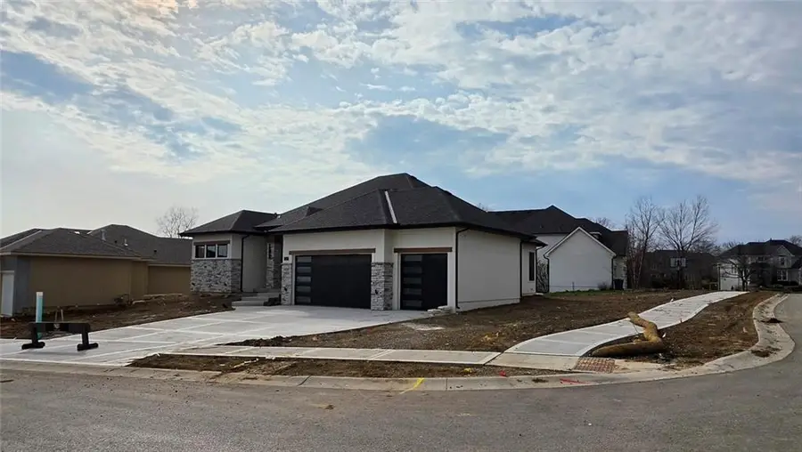 11208 S Gleason Road, Olathe, KS 66061 - #2