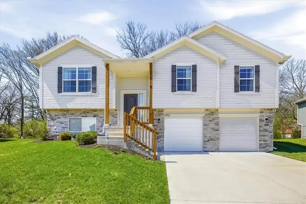 21702 Westover Road, Peculiar, MO 64078