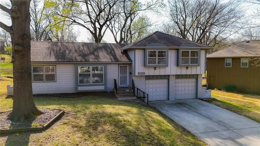 10401 W 93rd Terrace, Overland Park, KS 66214 - #1
