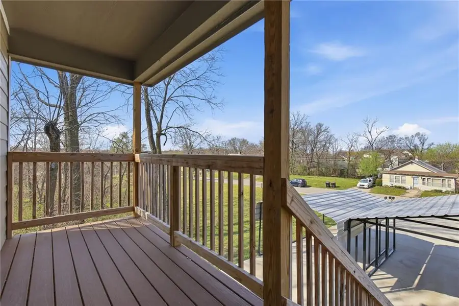 133 N Water Street, Warrensburg, MO 64093 - #2