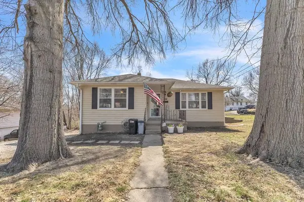 3114 Gene Field Road, St Joseph, MO 64506