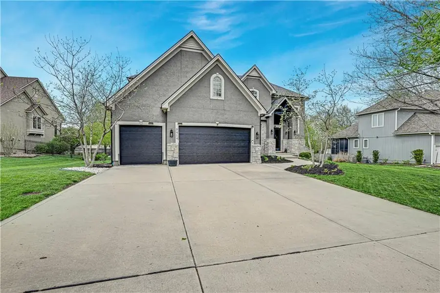 9414 W 149th Terrace, Overland Park, KS 66221 - #2